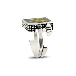 Anello da uomo Kay Tribe con ascia smaltata e lati argentati - Product Image 2