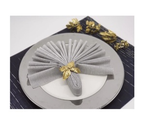 Anneau de serviette en métal, décoration de table de luxe, porte-serviettes de table fait à la main, réutilisable pour l'hôtellerie - Product Image 4