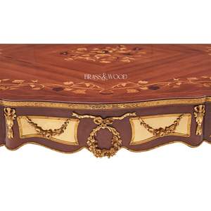 Mesa de Centro Cuadrada de Lujo con Incrustaciones Florales de Madera y Detalles en Latón Dorado Antiguo para Decoración Clásica de Sala de Estar - Product Image 2