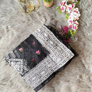 Couleur noire nouveauté Sari en organza pur et doux avec travail Multy Thread et Tussels lourds avec chemisier blanc en soie mariages Saree - Product Image 1