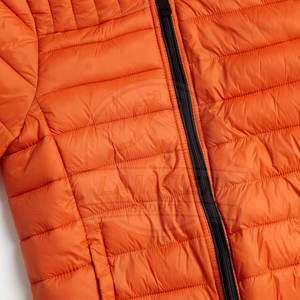 Chaqueta de Invierno Personalizada para Hombre con Logotipo, Cuello Alto, Capucha Larga, Tela Transpirable, Diseño Urbano, Servicio OEM - Product Image 4