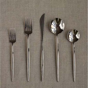 Couverts de créateur en argent antique poli avec poignée en forme de nœud tressé complet Guangzhou Couteau à dessert italien Fourchette Cuillère - Product Image 5