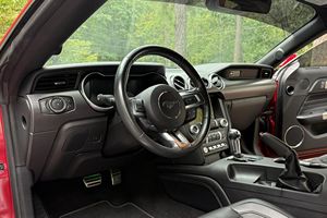 Ford Mustang GT Coupé Premium Coyote V8 Power GT Performance Package 2020 Usado en Buen Estado - Product Image 4