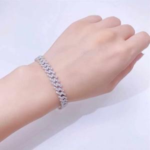 Collier en argent sterling avec lien cubain en moissanite certifiée IGI haut de gamme, diamants VVS, finition or blanc 14 carats, cadeau de mariage de luxe - Product Image 4