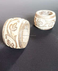 Anneaux de serviette en bois écologiques vintage en argent poli, décoration de table pour les mariages - Product Image 4