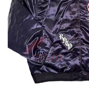 Chaqueta Bomber de satén informal con parches multiestampado Chaqueta Bomber de satén personalizable con parches cosidos para venta al por mayor - Product Image 6