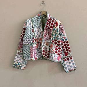 Veste en coton matelassée à imprimé floral de style hippie indien pour femmes - Product Image 1