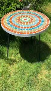 Table d'appoint en mosaïque éblouissante: Art irisé-Table basse bleue-Table d'appoint-Décor de salon-Cadeau - Product Image 3