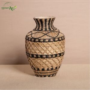 Jarrón Moderno con Núcleo de Bambú Natural y Cubierta de Pasto Marino Tejida a Mano, Decoración Ecológica para Mesa - Product Image 6