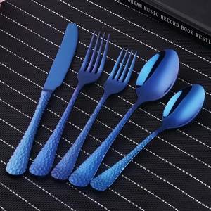 Cubiertos de Primera Calidad con Mango Azul Martillado y Acabado de Espejo, Perfectos para Hoteles, Restaurantes, Resorts y Vajillas de Alta Cocina - Product Image 3