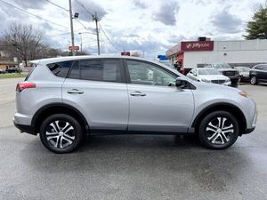 Toyota RAV4 LE AWD 2018, Listo para Enviar - Product Image 4