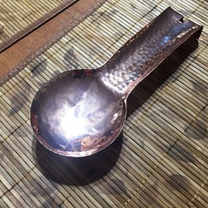 Reposacucharas de Metal Pintado a Mano para Utensilios de Cocina (Espátulas, Cucharas, Pinzas) Ecológico Hecho en India - Product Image 2