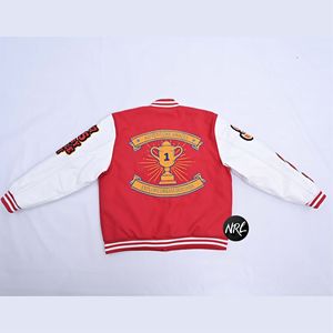 Veste universitaire d'hiver personnalisée OEM pour hommes manteaux de luxe avec logo brodé en chenille nouvelle mode légère et chaude pour l'extérieur - Product Image 5