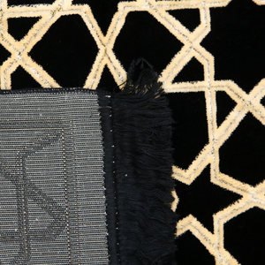 เสื่อรองสวดมนต์สไตล์ตุรกีผ้ากำมะหยี่หรูหราพร้อมดีไซน์ตัวอักษรอิสลามสำหรับ2025 - Product Image 4