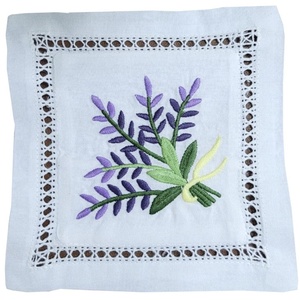Almohada de bolsita de algodón blanco con bordado Quang Thanh de alta calidad, bonita almohada posicionadora funcional de lavanda - Product Image 4