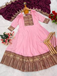 Belle robe & Dupatta Avec jacquard Zari Weaving - Product Image 3