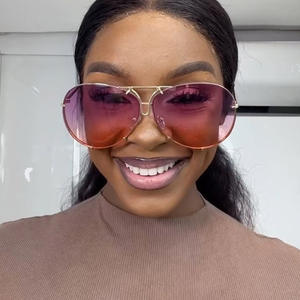 2025 <span class=keywords><strong>occhiali</strong></span> da sole oversize in stile <span class=keywords><strong>Vintage</strong></span> stile aviazione UV400 in lega Big Frame <span class=keywords><strong>occhiali</strong></span> da sole pilota per le donne - Product Image 3