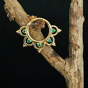 14K Or Massif CZ Vert Diamant Daith Piercing Fine Jewelry. - Product Image 5