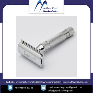 Rasoir de sécurité Madhav Metal certifié ISO de haute qualité avec manche poli et lame simple pour hommes - Product Image 3