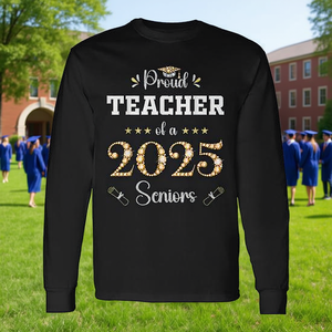 T-shirts assortis pour la famille des diplômés 2025 – Fête de remise des diplômes – Fierté des professeurs – T-shirt à manches courtes pour adultes et seniors – Promotionnel - Product Image 3