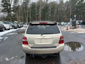 Toyota Highlander Limited V6 AWD 2007 / Disponible à la vente avec faible kilométrage, moteur essence / Véhicule d'occasion en excellent état, sans accident - Product Image 4