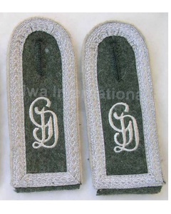 ZIWA INTERNATIONAL WW2 German Gross Deutschland NCO Unisex Wool Shoulder Boards Pair Model SHOULDER-BOARD-3 for Guard Uniform - Product Image 1