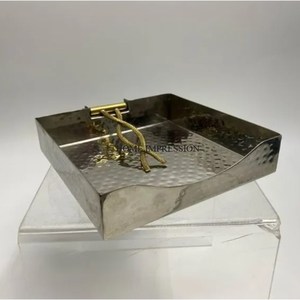 Porte-serviettes décoratif de table poli miroir martelé avec porte-papier de soie de créateur en laiton doré Serviettes métalliques artisanales - Product Image 4