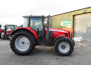 Tractor bastante usado Massey Ferguson 6480 Gear Drive 4WD Uso agrícola Tractor de alta productividad a la venta - Product Image 3