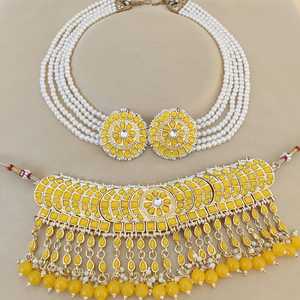 Collar de Gargantilla Kundan tradicional de alta calidad con pendientes de cadena de oreja para mujer, perfecto para bodas, ocasiones festivas - Product Image 3