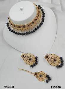 Nouveau design plaqué or traditionnel goutte perle & Kundan clouté boucle d'oreille Mangtika collier ras du cou ensemble et ensemble de bijoux pour femme - Product Image 3