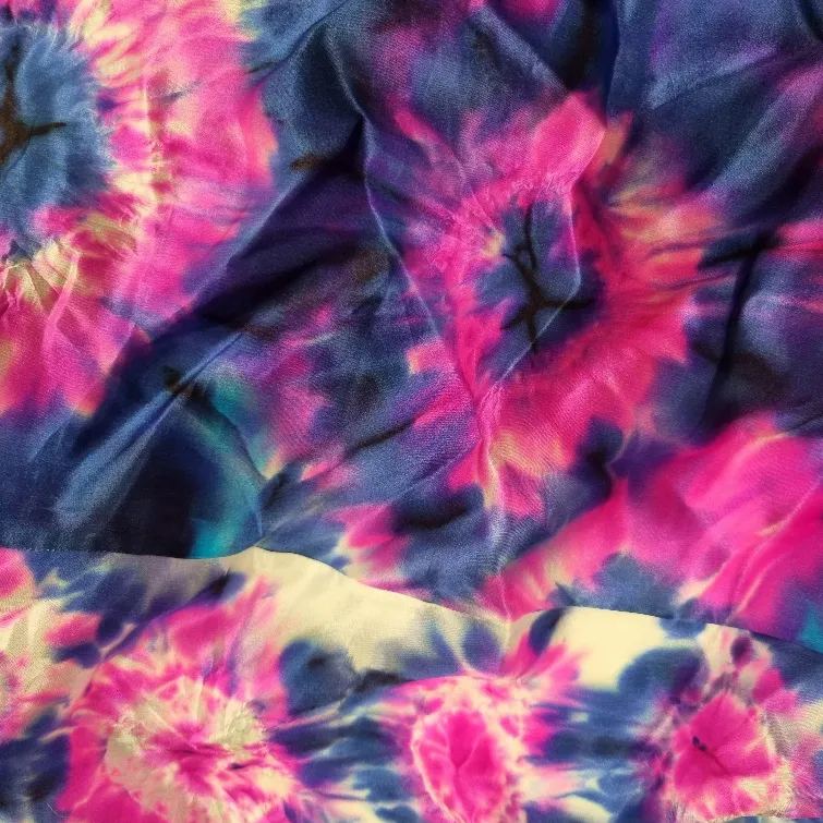 TIE-DYE DESIGN ARTWORK ITALIAN CREATIVITY WOMENSWEAR PRINTS HOMEFASHION PRINTS FASHION COLORS