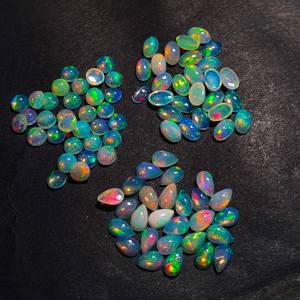 Opale d'Éthiopie Naturelle Pierres Précieuses en Vrac Multi Feu Welo Opale Qualité Mix Cabochon Ovale Poire Forme Opale Blanche avec Certificat IGI - Product Image 2