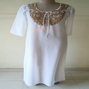 Robe de mode féminine avec broderie - Product Image 2