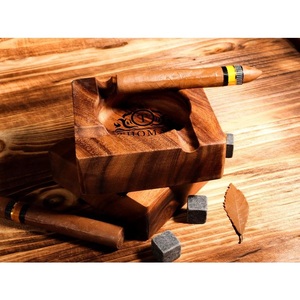 Cendrier en bois durable avec taille et logo personnalisables de style américain pour hôtels cafés bars - Product Image 4