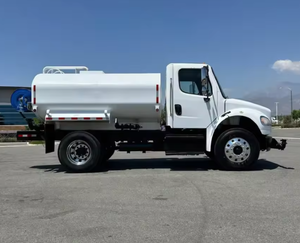 Venta al por mayor de camiones cisterna Freightliner usados de 2015 y 2016, modelo M2, con tanque de acero nuevo de 2300 galones. Envío rápido. - Product Image 3