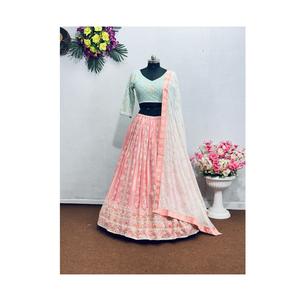 Ropa nupcial ligera de calidad superior Heavy Faux Georgette Lehenga Choli con Dupatta para mujer disponible para la venta - Product Image 1