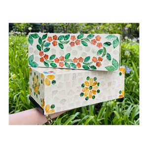 Porte-serviettes rectangulaire en rotin fait main avec couvercle en céramique bleue en forme de lotus, boîte de rangement tissée et décoration d'intérieur, boîte à mouchoirs - Product Image 1