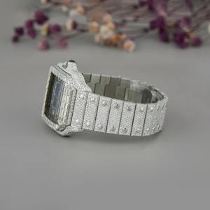 Montre Hip Hop pour Homme, Sertie de Diamants Moissanite, Cadran et Bracelet Bleu Ciel, Boîtier Carré Argenté Personnalisé, Design Élégant à Vis - Product Image 3