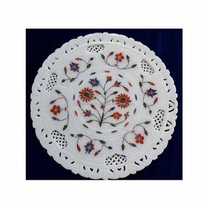 Plaque verte à incrustation en marbre blanc, de forme ronde - Product Image 1