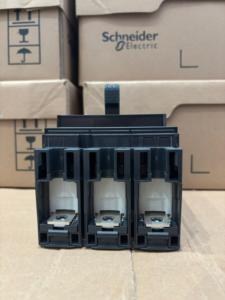 Schneider เซอร์กิตเบรกเกอร์ NSX160NTM160D C16N3TM160ใหม่ขนาดกะทัดรัดเคส LV430840 690V - Product Image 3