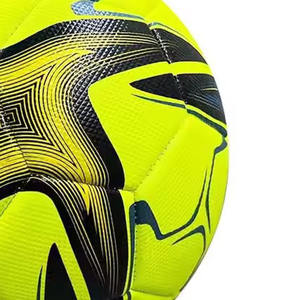 Alaay Ballon de sport en cuir PVC/PU cousu Machine de football de taille 5 personnalisée - Product Image 3