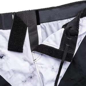 Pantalones Cortos de MMA OEM Premium de Poliéster y Spandex, 190 a 230 GSM, Elásticos en 4 Direcciones, Transpirables, de Secado Rápido, con Costuras Reforzadas - Product Image 4