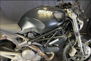 พร้อมขับขี่ ลดราคาพิเศษ ปี 2026 สำหรับรถมอเตอร์ไซค์ Ducati Sportbike รุ่น Monster 696 - Product Image 3