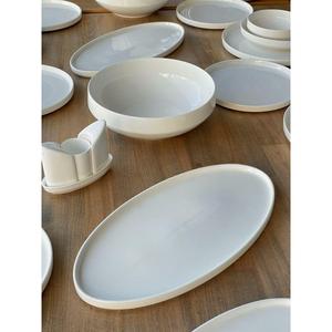 Set cena moderno semplice 58 pezzi per 12 persone