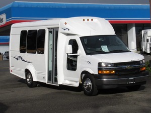 2024 Chevrolet Starcraft Starquest 14 passageiros w/bagagem traseira S01520 - Product Image 2