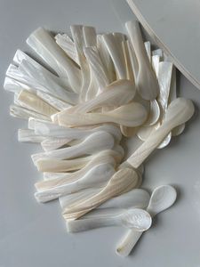 Cuchara artesanal de nácar de Vietnam, cubiertos de concha hechos a mano de primera calidad para banquetes y catering de comedor de lujo - Product Image 3