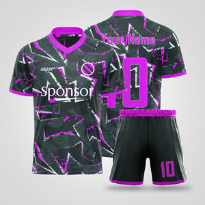 Vente en gros Ensembles de football sublimés unisexes, vêtements de football avec logo personnalisé pour hommes, maillot de football respirant et sportif - Product Image 4