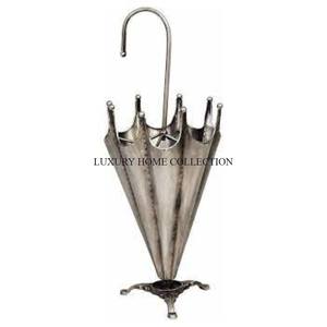 Porte-parapluie en métal antique fabriqué à la main avec des motifs complexes et une finition rustique parfaite pour les entrées traditionnelles - Product Image 4