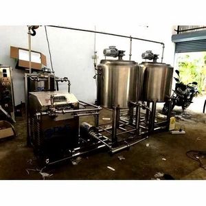 Planta de Producción de Cerveza, Vino y Agua Mineral - Equipo de Fermentación Automático con Control PLC, Material SS316, Etiquetado y Llenado - Product Image 4