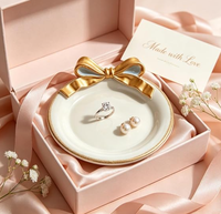 Plateau à bijoux en résine personnalisé avec nœud papillon, plateau à bibelots personnalisé, cadeau souvenir pour la meilleure amie
